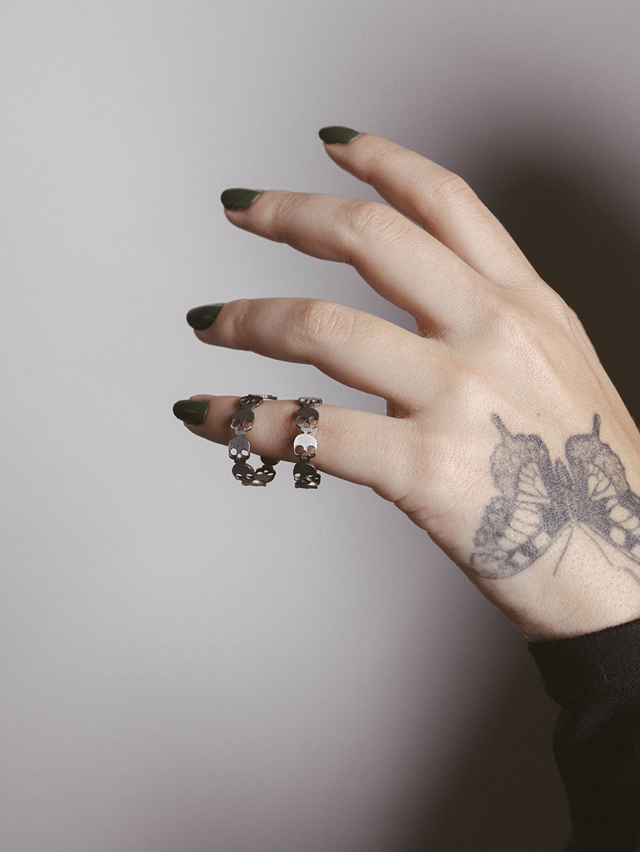 candongas de calaveras, accesorios calavera, skullmed, candongas medellin