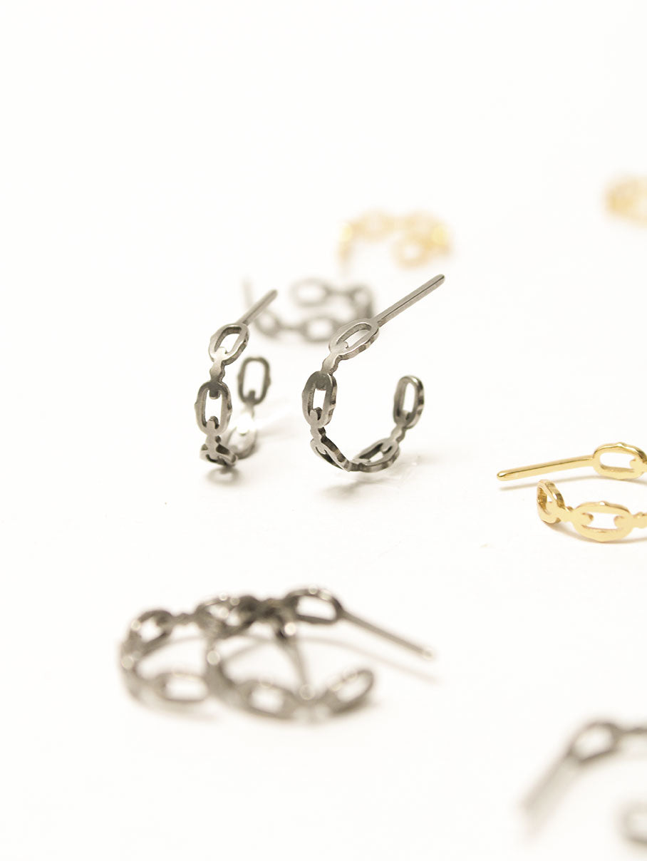 Chain bby hoop earrings
