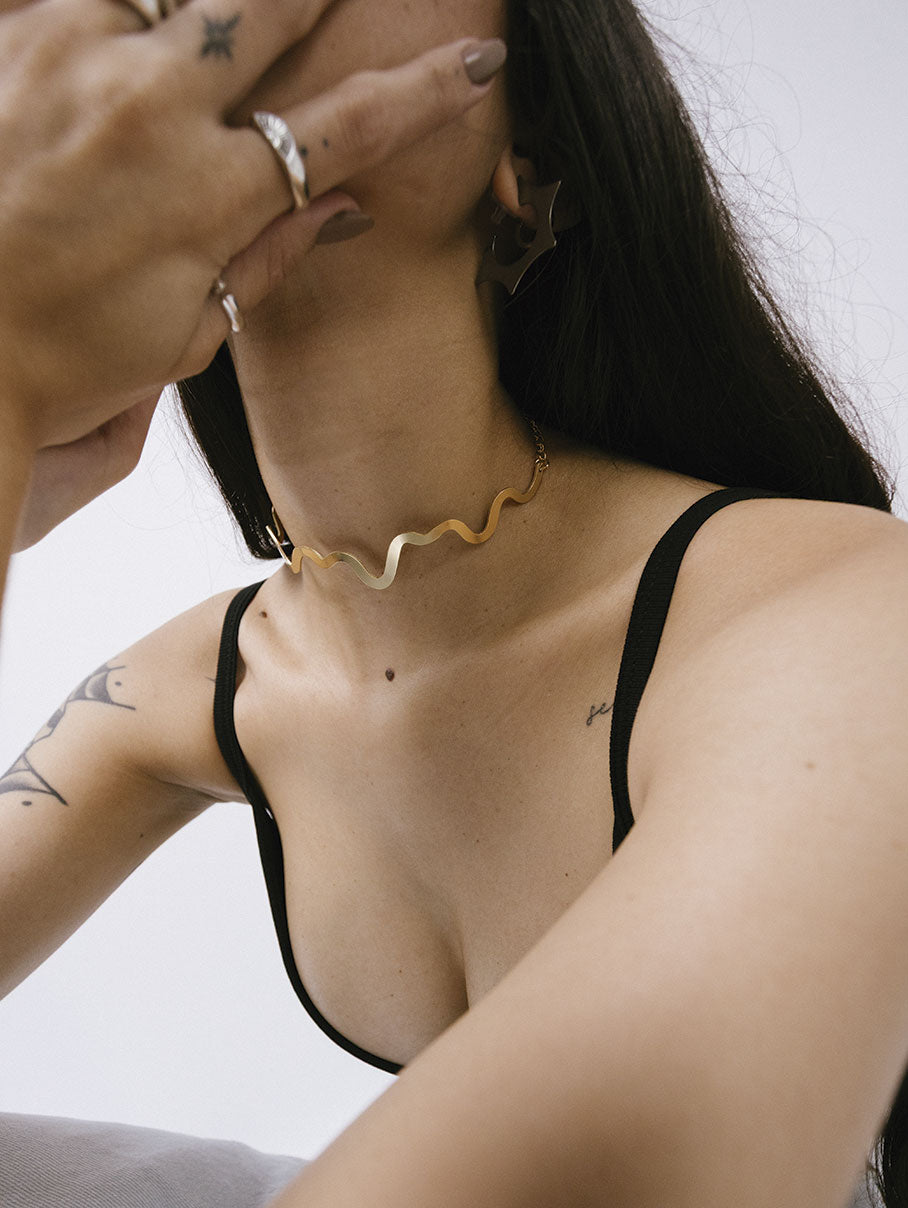 collar al cuello graduable