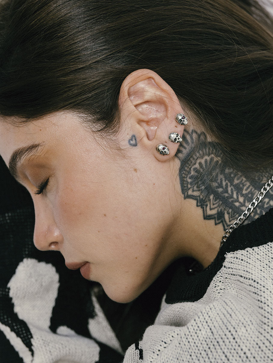 TOPOS + COLLAR SKULL