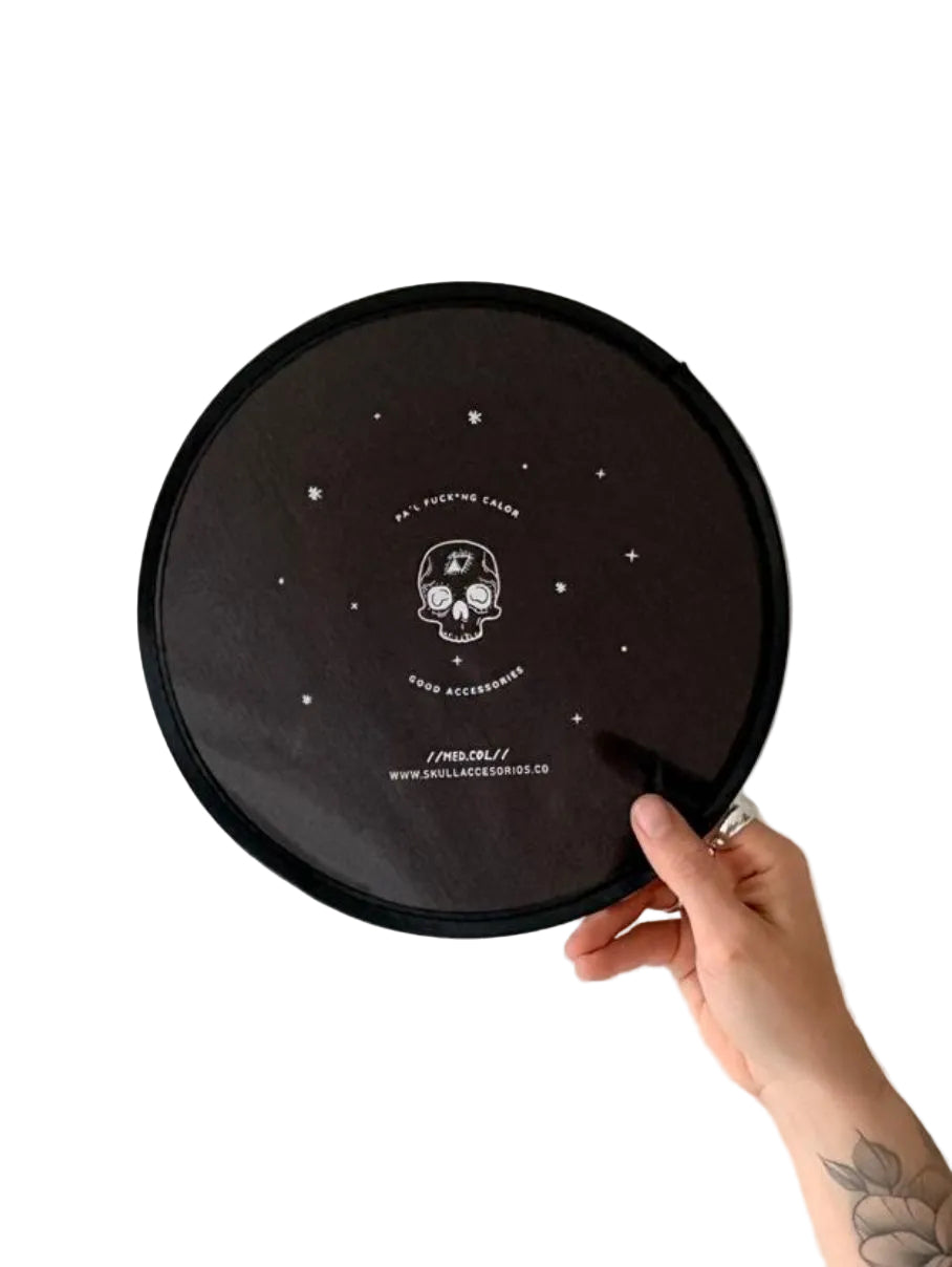 abanico skull, abanico plegable, skull med, accesorio para el calor