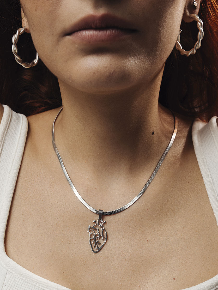 collar corazon anatonico mujer alternativo