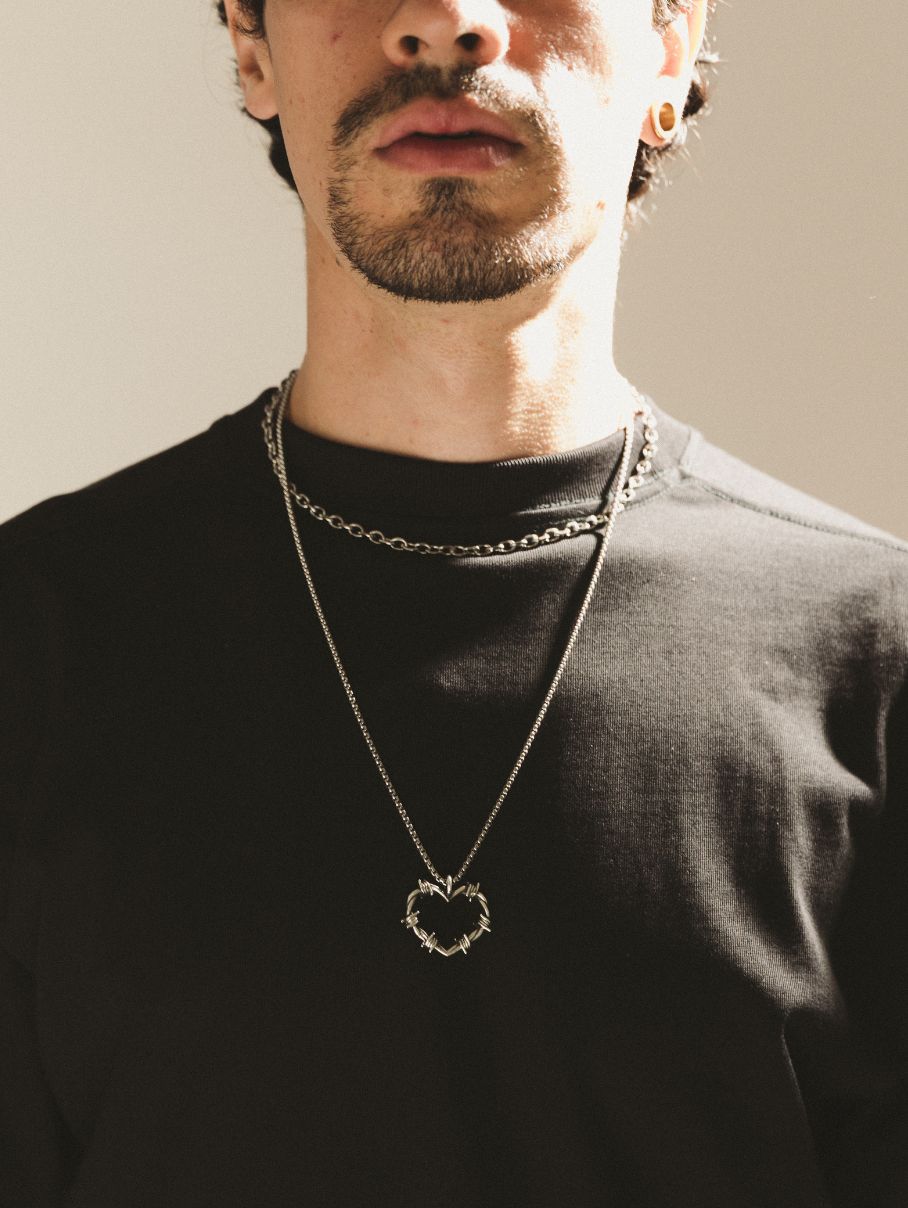 Collar Corazón Púas