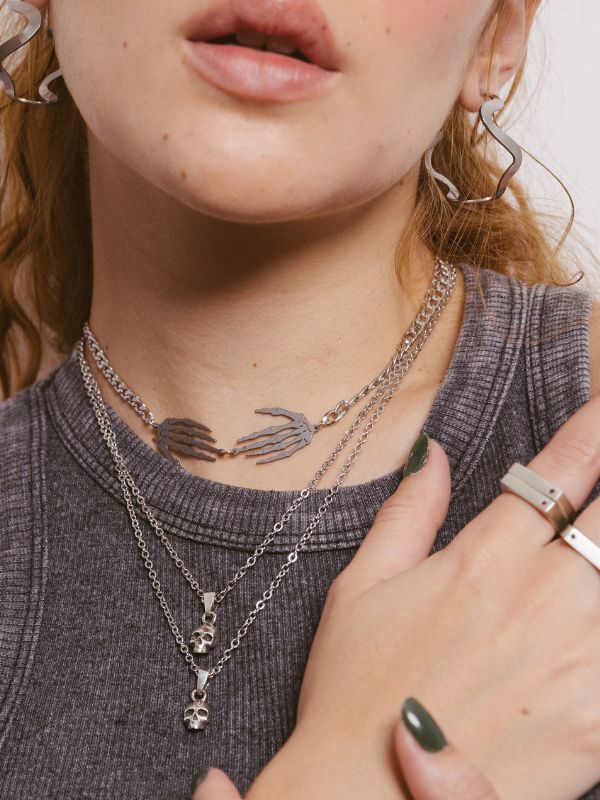 Collar Skull