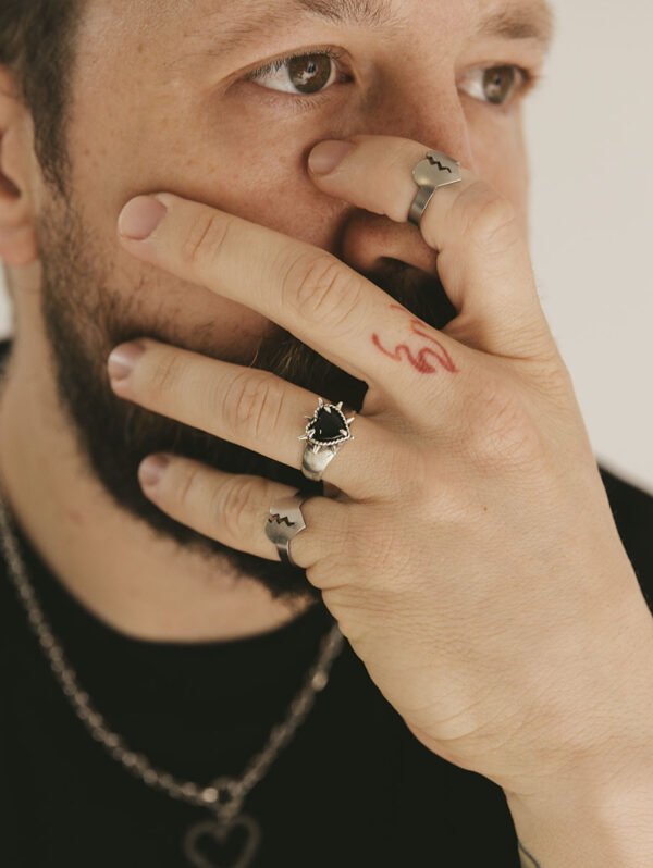 Anillo Black Heart - Image 4